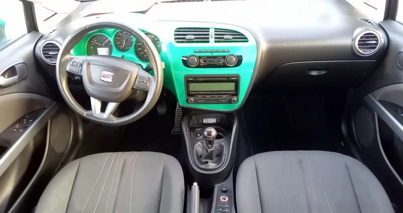 Seat Leon cena 22200 przebieg: 234000, rok produkcji 2011 z Limanowa małe 121